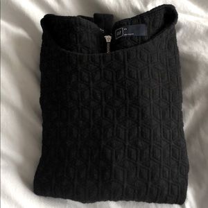 Gap black top
